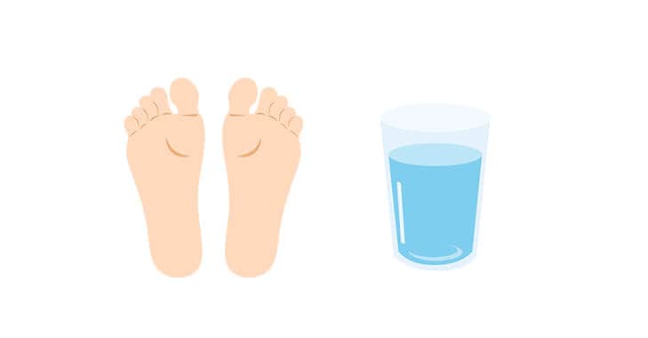 足の臭い、そもそもの原因って？