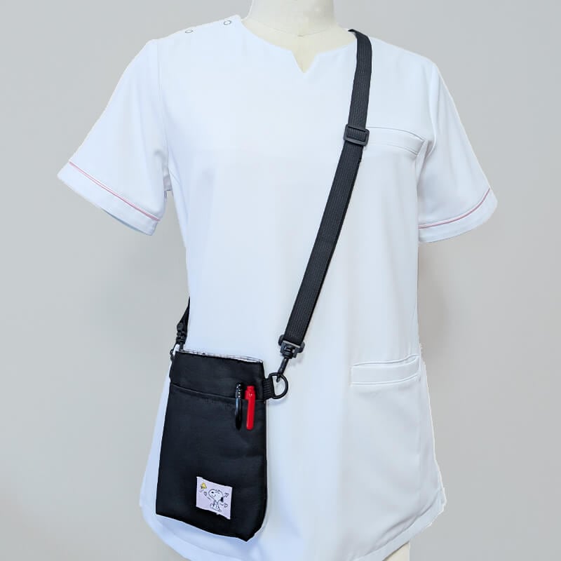 <スヌーピー>ショルダーポーチ