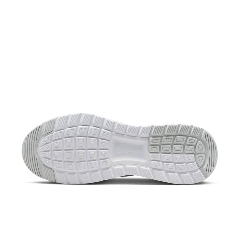 ＜ナイキ＞AIR MAX NUAXIS