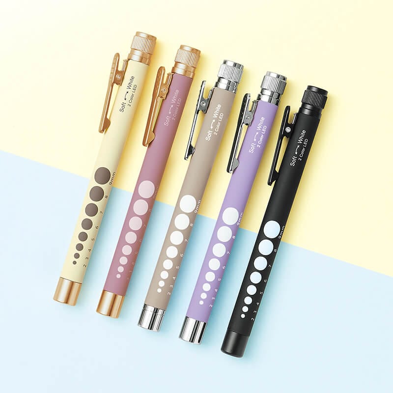 ☆スリム回転式スイッチペンライト: ナースグッズ・医療雑貨