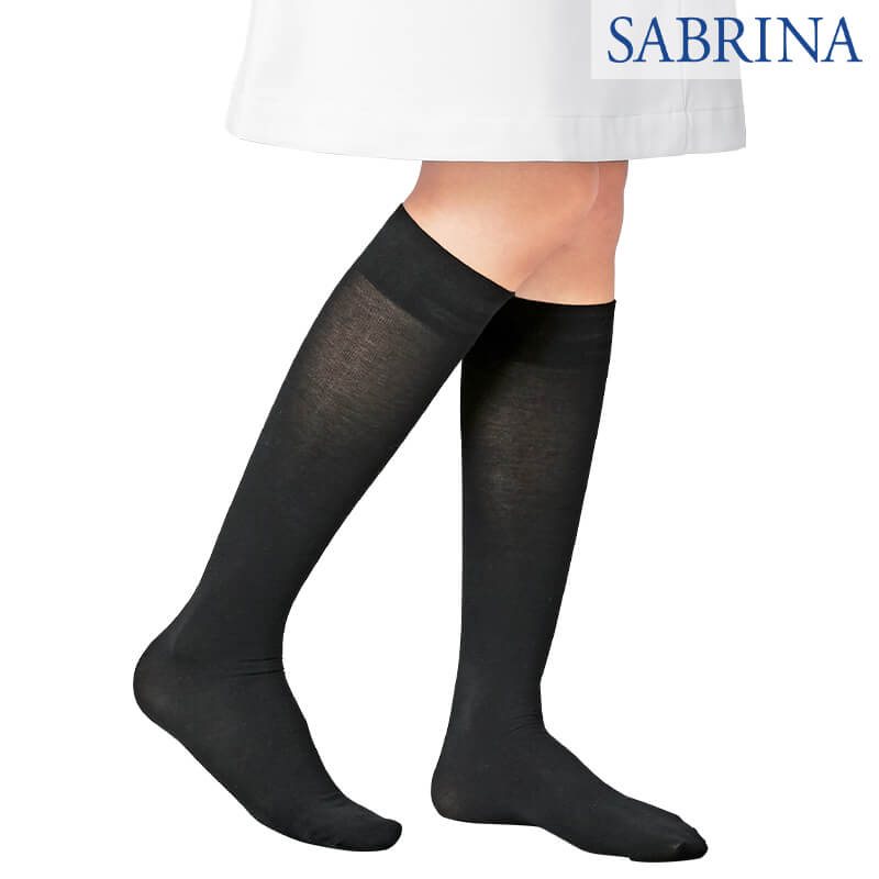 ＜SABRINA＞ストッキングのような着圧ハイソックス