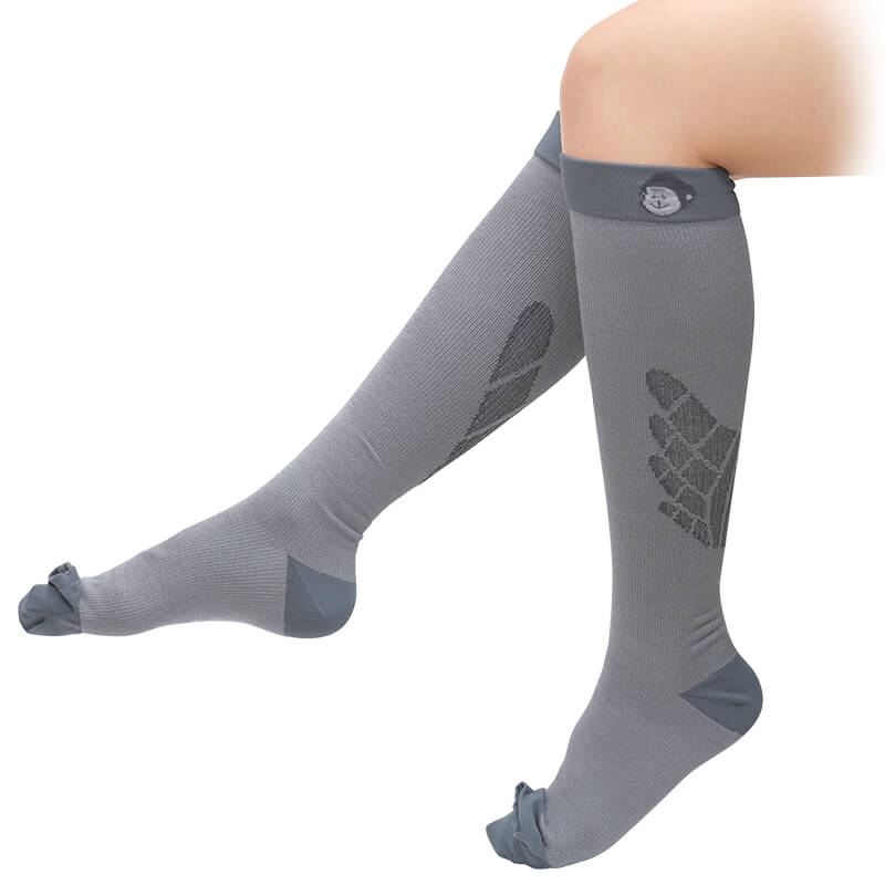 ベビーゴリラのひとつかみ 着圧ソックス