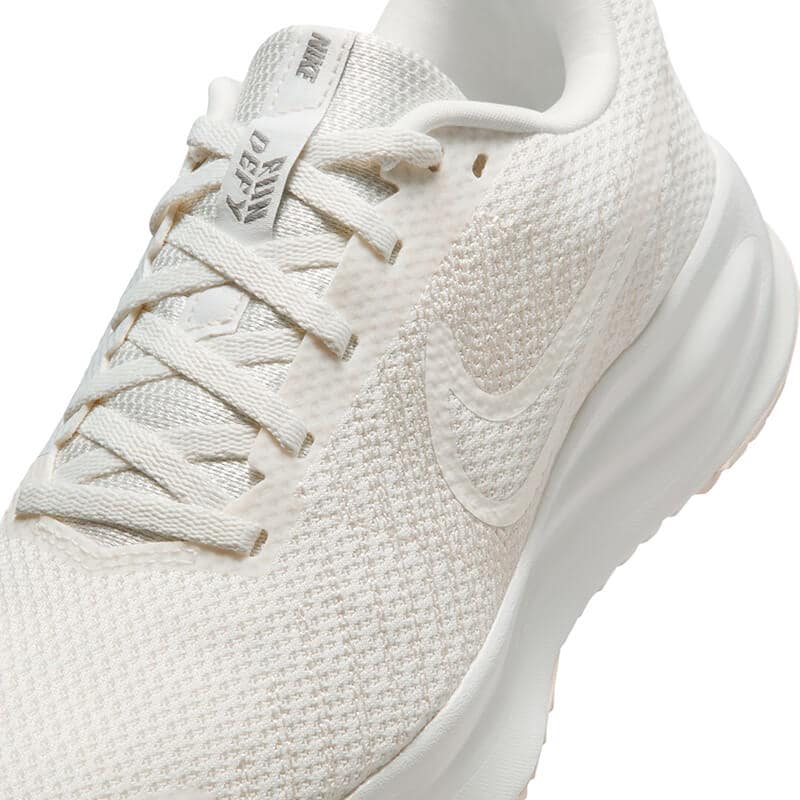 ＜ナイキ＞RUN DEEFY