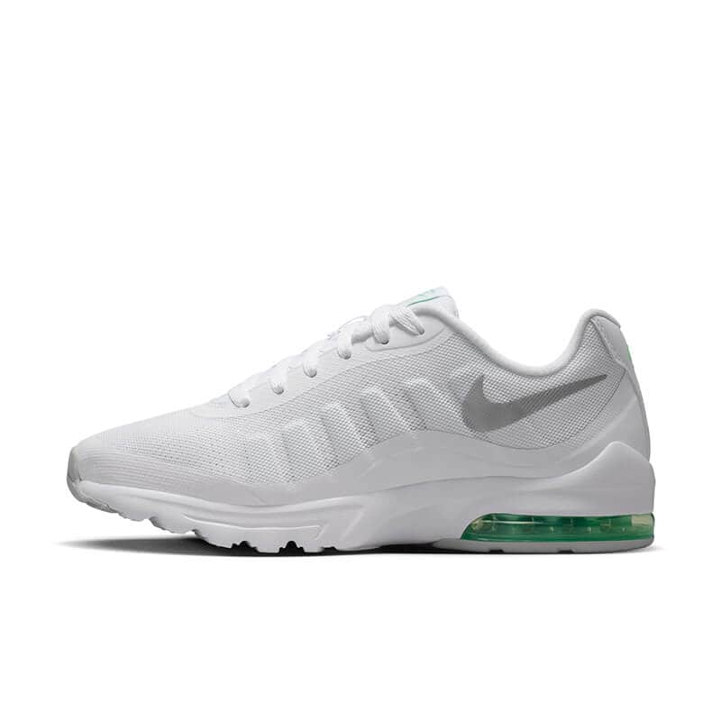 <ナイキ>AIR MAX INVIGOR