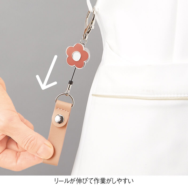 <マリークワント>フック式合皮テープホルダーチャーム付き
