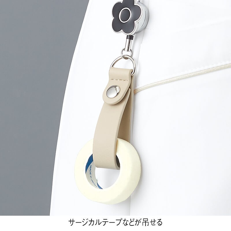 <マリークワント>フック式合皮テープホルダーチャーム付き